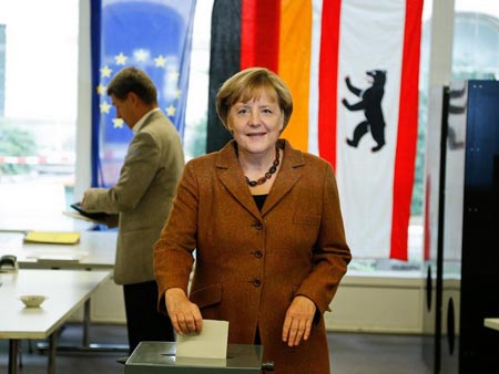 حزب مرکل صدر اعظم آلمان برای سومین بار پیاپی در انتخابات سراسری آلمان پیروز شد