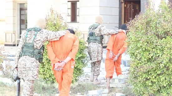 اعدام دینامیتی در داعش + عکس
