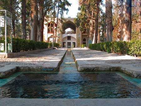 باغ‌های ایرانی, قدیمی‌ترین باغ ایرانی,باغ شازده‌های قاجاری
