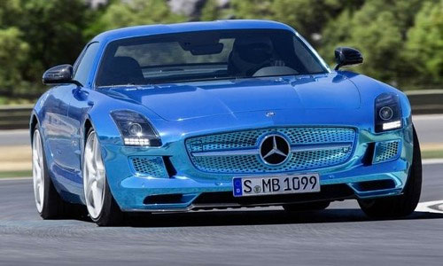 شاهکار جدید مرسدس بنز وارد بازار می شود: با SLS AMG آشنا شوید