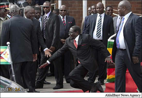 «رابرت موگابه» سوژه شد! +عکس