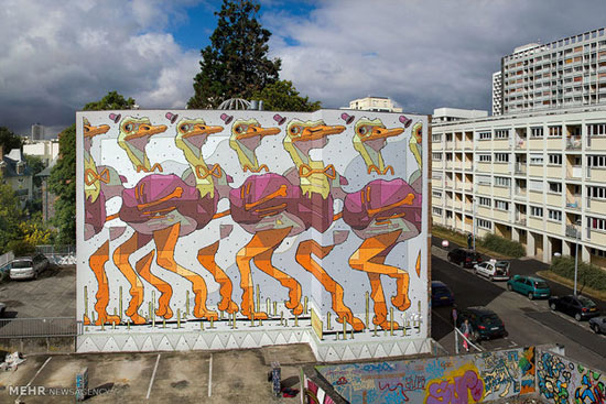 نقاشی های خیابانی غول پیکر‎