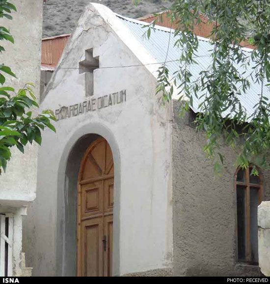 کوچک‌ترین کلیسای جهان در ایران (+عکس)