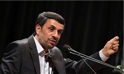 احمدی نژاد: دلیلی برای تنش بین ایران و آمریکا وجود ندارد
