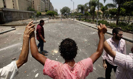مصر,جنگ داخلی مصر,درگیری بین ارتش مصر و هواداران مرسی