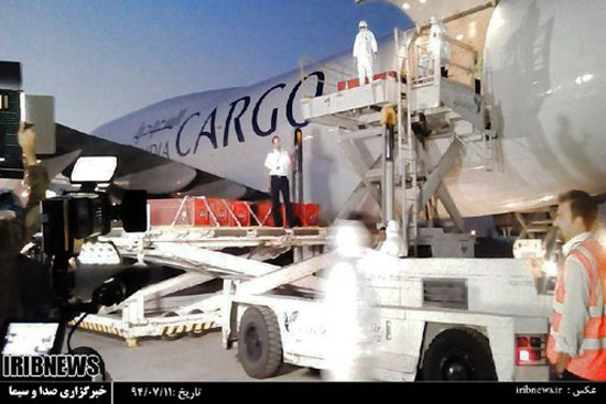 عکس: ورود هواپیمای جانباختگان منا به تهران