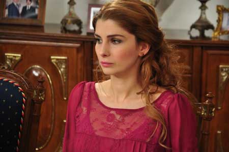 نقش هولیا در سریال دیلا خانم,عکس های اژه ازدسیکی بازیگر نقش هولیا در سریال دیلا خانم