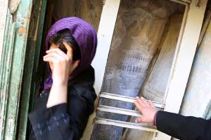 انهدام خانه فساد زنان جمهوری آذربایجان در آستارا