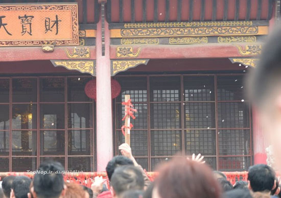 رسم عجیب چینی ها در معبد بودا