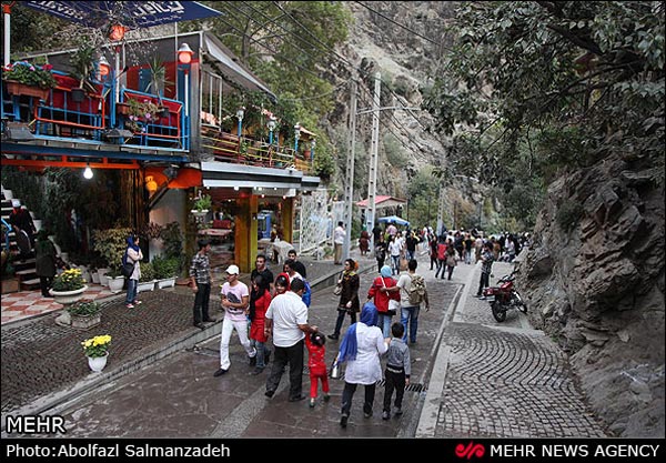 عکس: اوقات فراغت جوانان تهرانی در دربند
