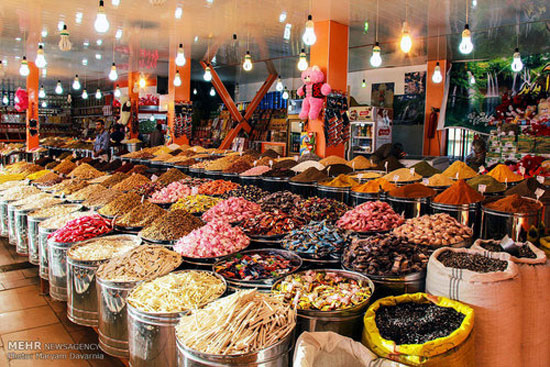 عکس: بازار آجیل و خشکبار شهرستان فاروج