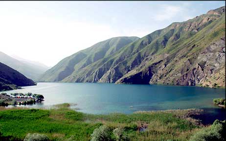 فیروزه ای ترین دریاچه غرب