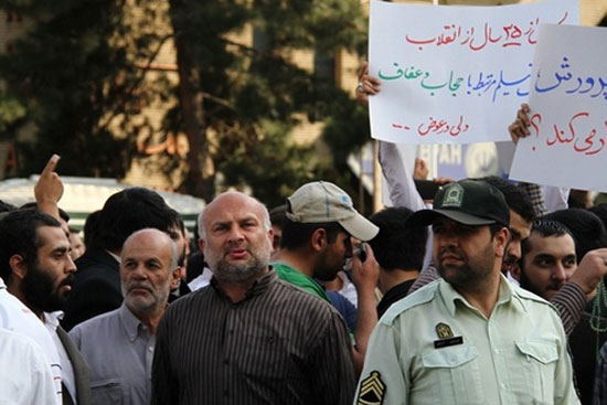 «آقا دوربینی» ها از تجمع حجاب تا خاکسپاری محمدرضا لطفی
