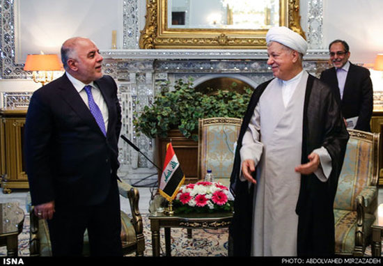 نخست وزیر عراق محو تماشای کاخ مرمر (عکس)