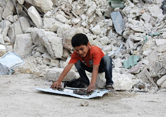 عکس: اسباب بازی جدید بچه های سوری