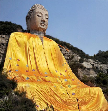 قدیمی ترین مجسمه سنگی بودا در چین