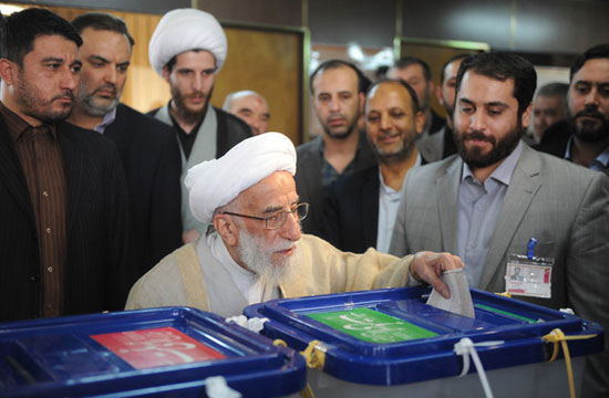 عکس: شرکت آیت الله جنتی در انتخابات