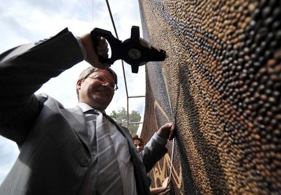 شاهکار هنری با یک میلیون دانه قهوه +عکس