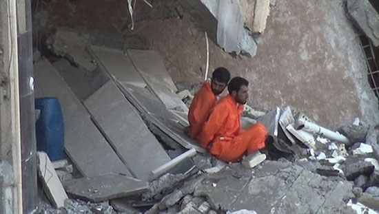 اعدام دینامیتی در داعش + عکس