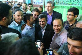اخبار,تقدیر از احمدی‌نژاد در مسجد جامع نارمک,اخبار جالب