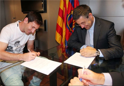 اخبار,اخبار ورزشی,قرارداد مسی با بارسلونا 