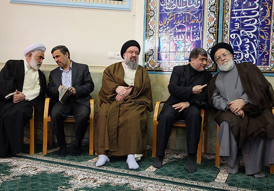 عکس: احمدی‌ نژاد در بزرگداشت صیاد شیرازی