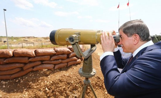 ورود نخست وزیر ترکیه به خاک سوریه +عکس