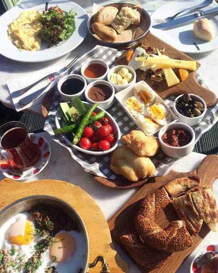عکس جدید صدف طاهریان و صبحانه های خوشمزه اش
