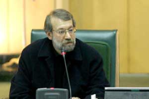 انتقاد شدید لاریجانی ازتجمع مقابل مجلس