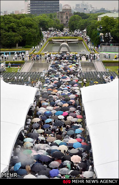 مراسم یادبود کشته شدگان بمباران اتمی هیروشیما در ژاپن و هند‎