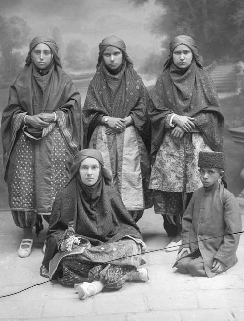 روایت تصویری از «زنان عصر قاجار» (2)