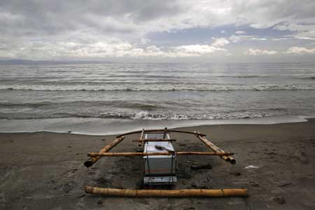 قایق ماهیگیری ,توفان در فیلیپین