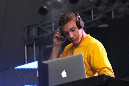 پردرآمدترین DJ های سال 2013،دیپلو Diplo DJ Pauly D Armin van Buuren Skrillex