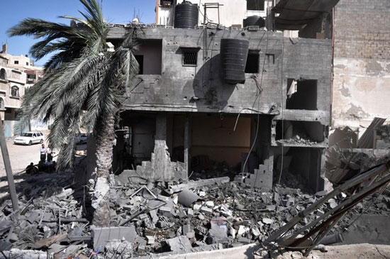 ویرانی خانه ها در غزه (عکس)