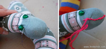 طرز ساخت عروسک مار با جوراب شلواری بچگانه
