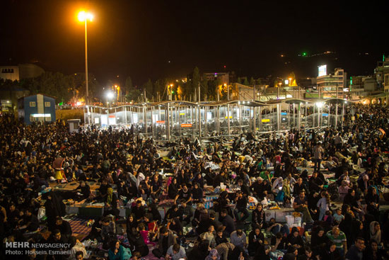 عکس: مراسم احیای شب 21 رمضان در تهران