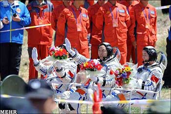 بازگشت فضانوردان , فضانوردان چینی