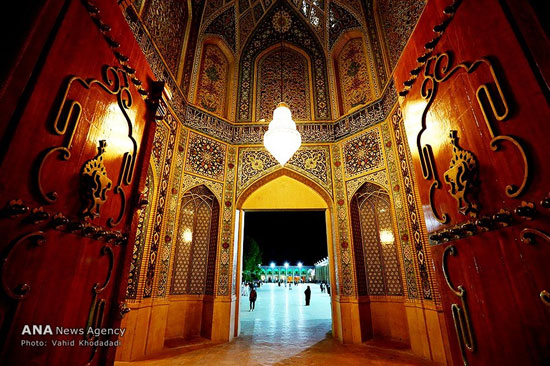 شاهچراغ و حافظیه در شیراز