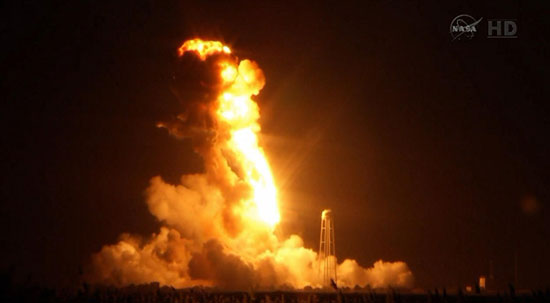 (تصاویر) انفجار فضاپیمای ناسا پس از پرتاب