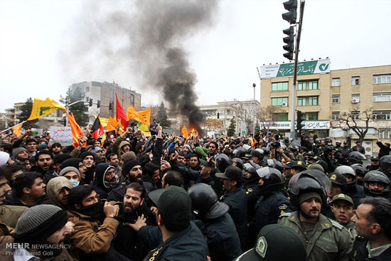 عکس: تجمع مردم مشهد در اعتراض به اعدام شیخ نمر