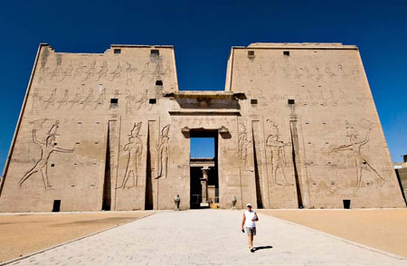 معبد ادفو,معبد ادفو در مصر,عکس های معبد ادفو