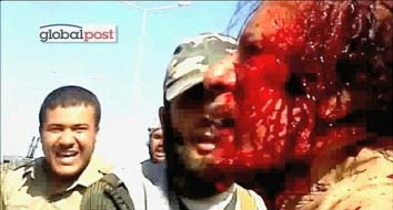 جنایات انقلابیون لیبی علیه طرفداران قذافی لو رفت؛ 300 جسد در گور دست جمعی!