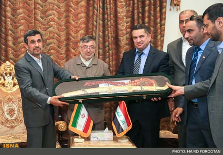 سفر احمدی‌نژاد به نجف,سفر احمدی‌نژاد به کربلا,تصاویر سفر احمدی‌نژاد به نجف و کربلا