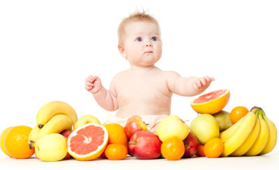 زمان میوه دادن به نوزاد,زمان میوه دادن به کودک