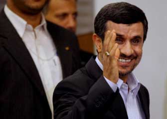 ویکی لیکس/ماجرای دعوت قذافی از احمدی نژاد و لغو سفر حسنی مبارک در دقیقه 90