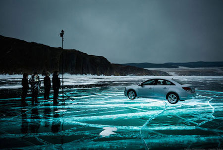 اخبار ,اخبار گوناگون,خودرویی روی دریاچه یخ‌زده 