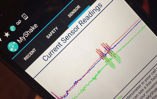 پیش‌بینی زلزله با حسگر شتاب‌سنج گوشی‌های هوشمند