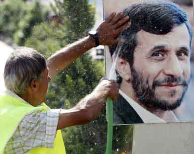 ابراز نگرانی آمریکا از سفر احمدی نژاد به لبنان