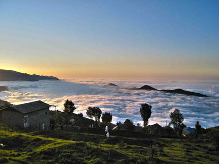 روستای فیلبند,عجایب طبیعی,فیلبند مرتفع ترین روستای ییلاقی