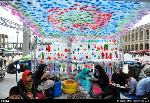در حاشیه برگزاری نمایشگاه کتاب تهران